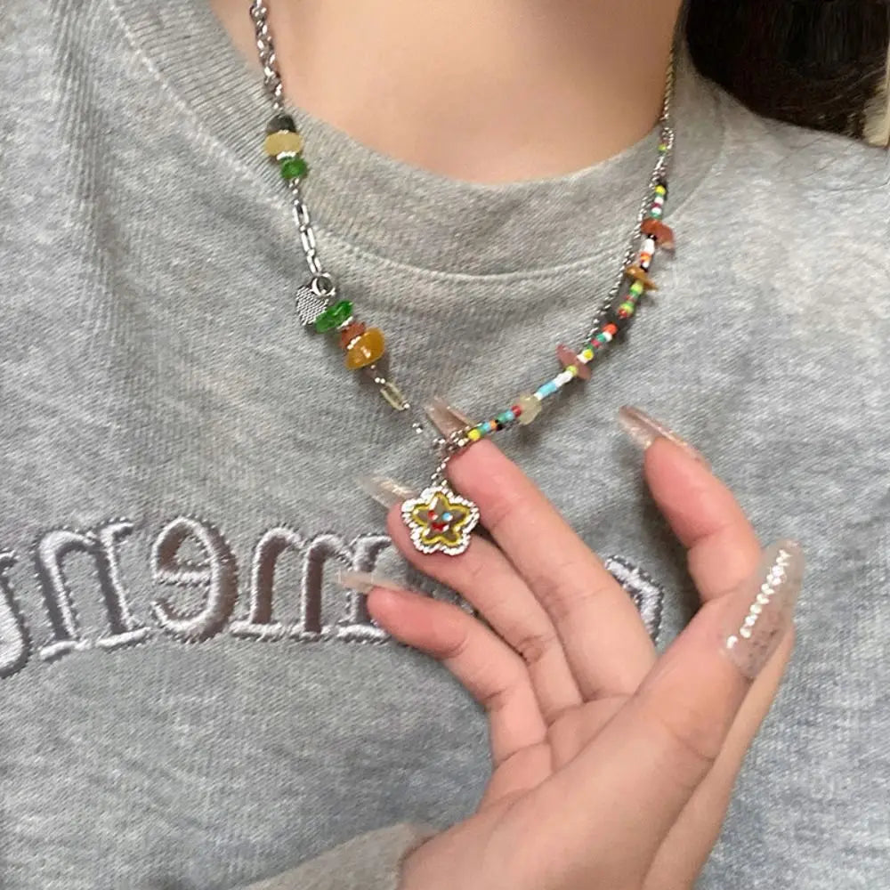 Korean Exquisite Retro Flower Love Heart Beaded Necklace For Women Personality Simple Cool Clavicle Chain Fashion Y2K Jewelry