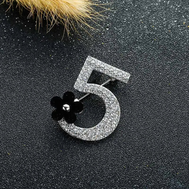 Full rhinestone number 5 flower brooch Luxury fashion wedding party letter woman boutonniere brooches gift