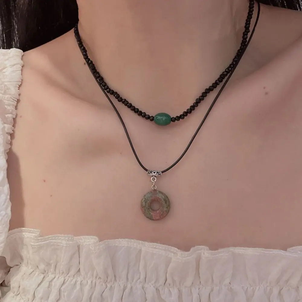 Korean Exquisite Retro Flower Love Heart Beaded Necklace For Women Personality Simple Cool Clavicle Chain Fashion Y2K Jewelry