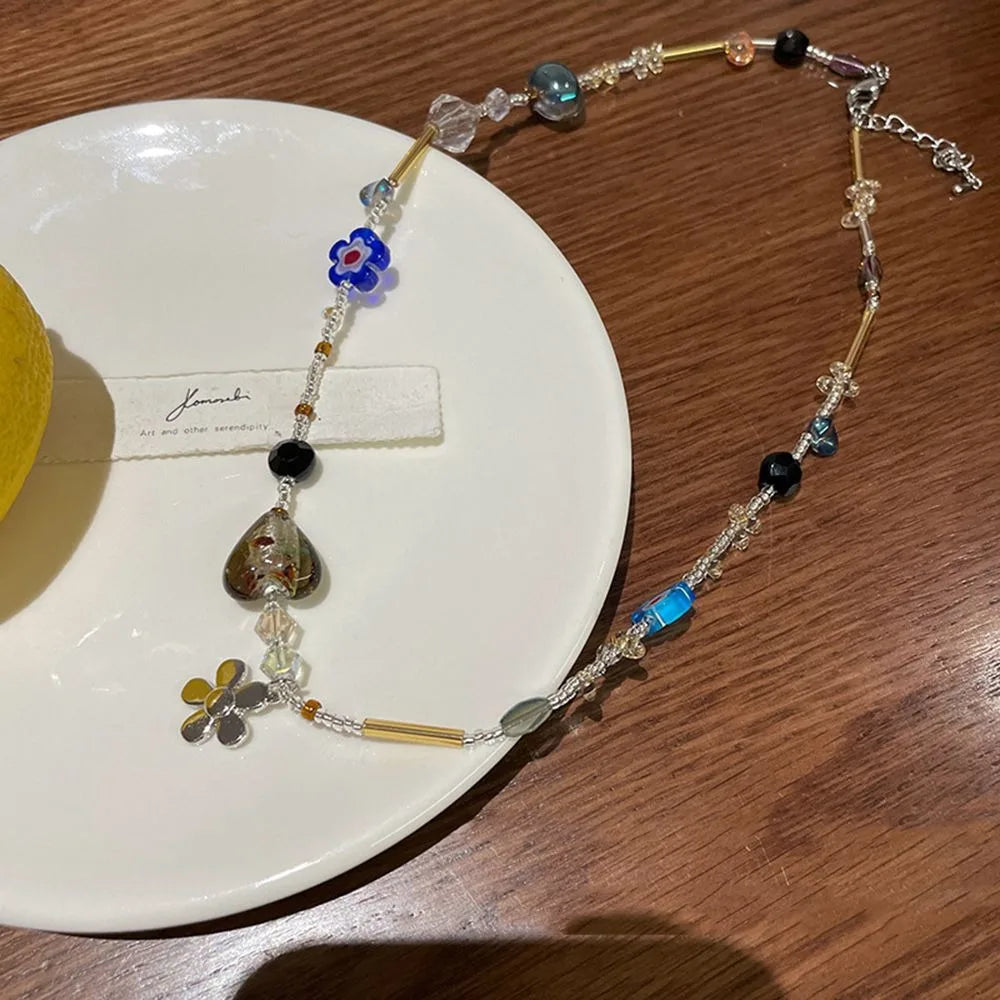Korean Exquisite Retro Flower Love Heart Beaded Necklace For Women Personality Simple Cool Clavicle Chain Fashion Y2K Jewelry