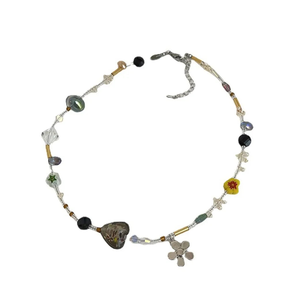 Korean Exquisite Retro Flower Love Heart Beaded Necklace For Women Personality Simple Cool Clavicle Chain Fashion Y2K Jewelry