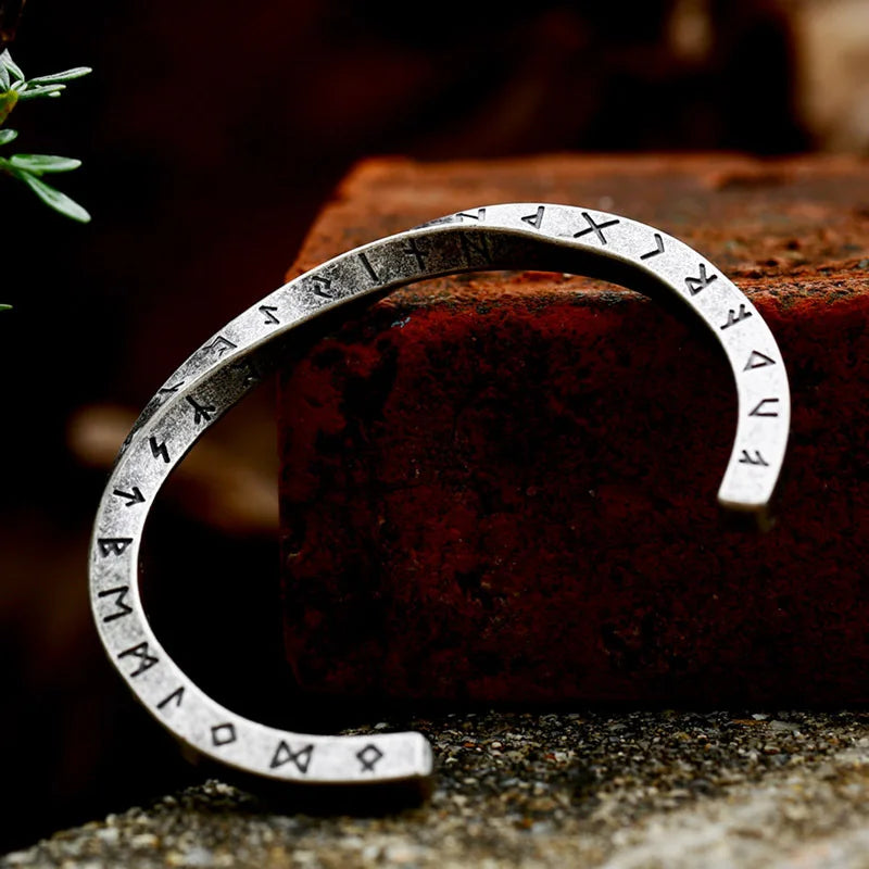 Fashion Vintage Mobius Bracelet For Men Women Stainless Steel Viking Rune Twist Cuff Bangles Jewelry Gifts Wholesale Adjustable