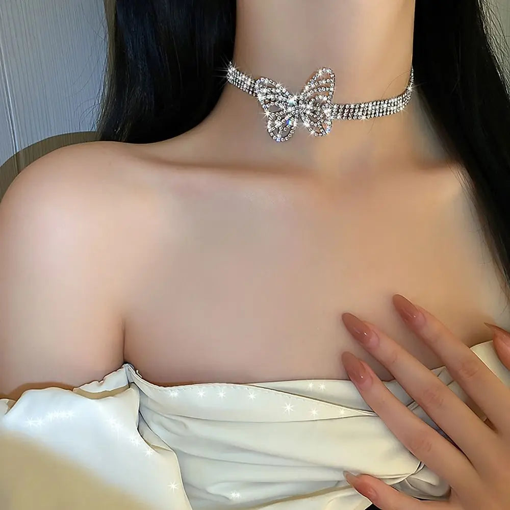 Korean Exquisite Retro Flower Love Heart Beaded Necklace For Women Personality Simple Cool Clavicle Chain Fashion Y2K Jewelry