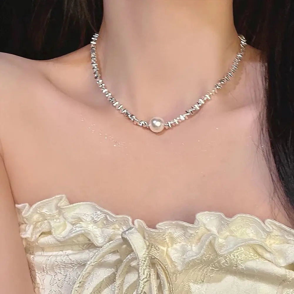 Korean Exquisite Retro Flower Love Heart Beaded Necklace For Women Personality Simple Cool Clavicle Chain Fashion Y2K Jewelry