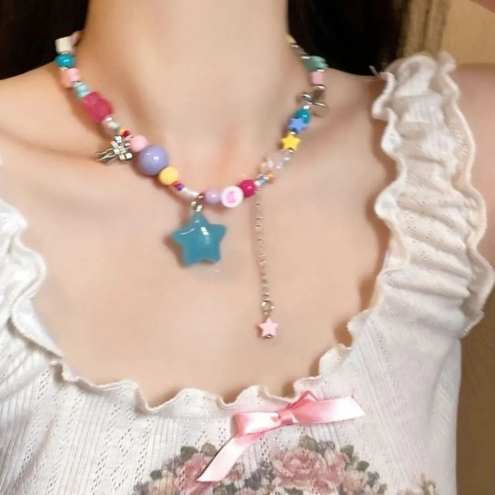 Korean Exquisite Retro Flower Love Heart Beaded Necklace For Women Personality Simple Cool Clavicle Chain Fashion Y2K Jewelry